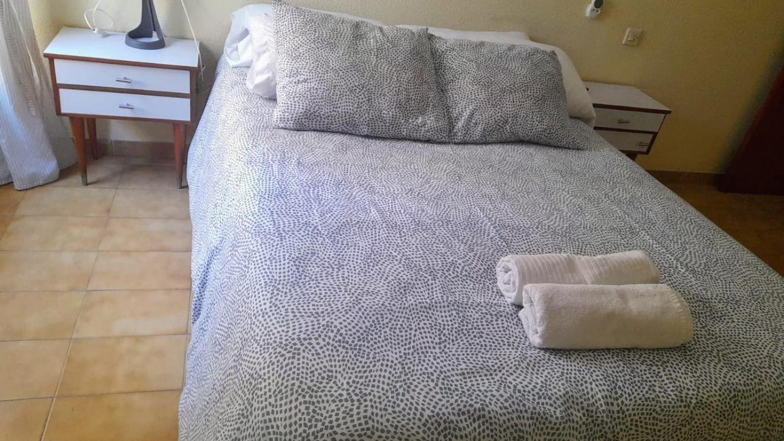 Apartamento Montserrat อัลเมรีอา ภายนอก รูปภาพ