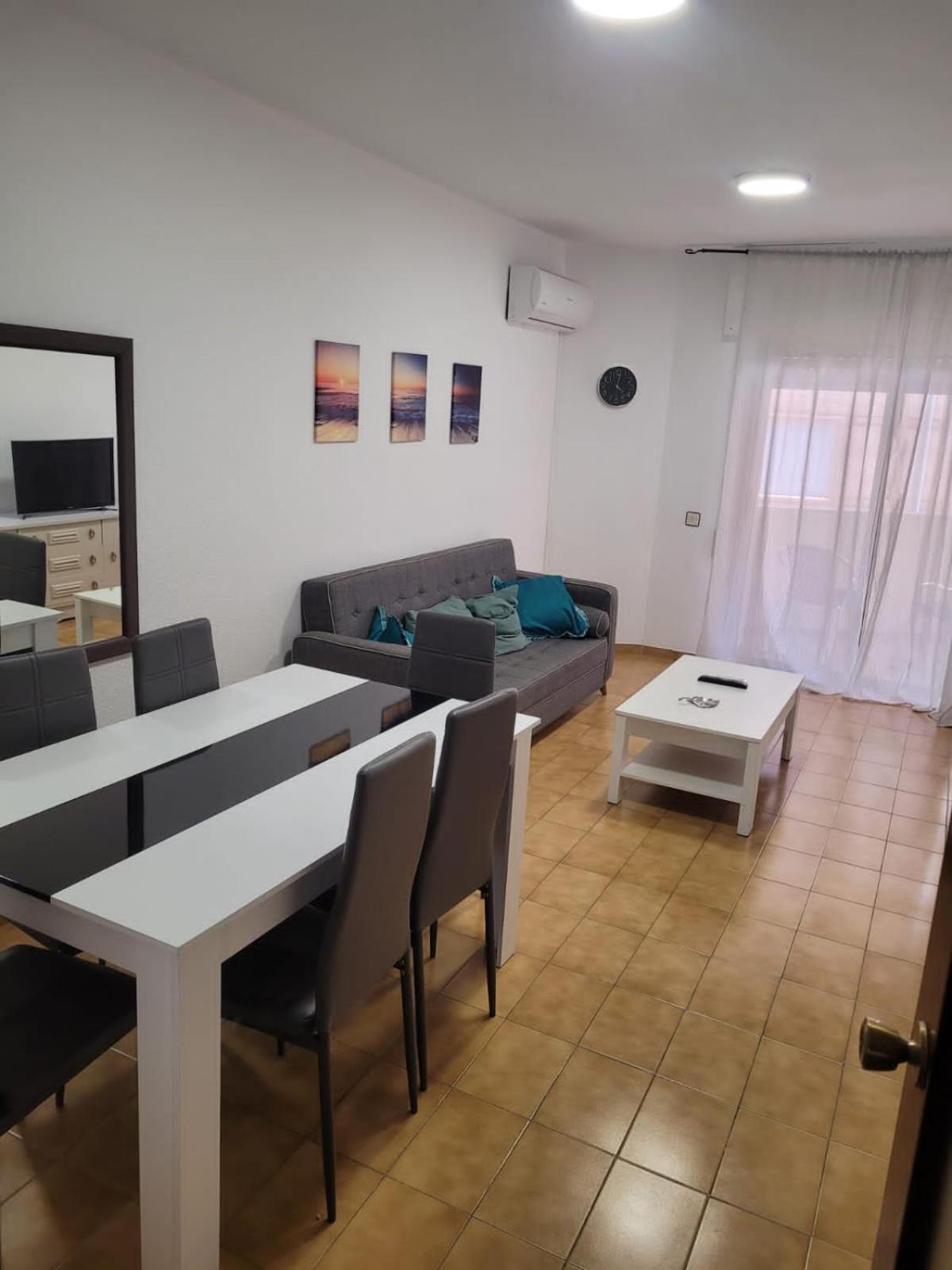 Apartamento Montserrat อัลเมรีอา ภายนอก รูปภาพ